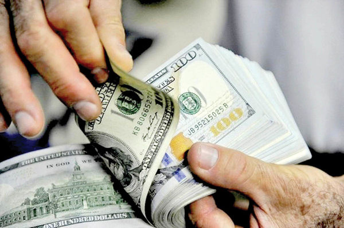  سرگردانی متقاضیان دریافت ارز در صرافی‌ ها