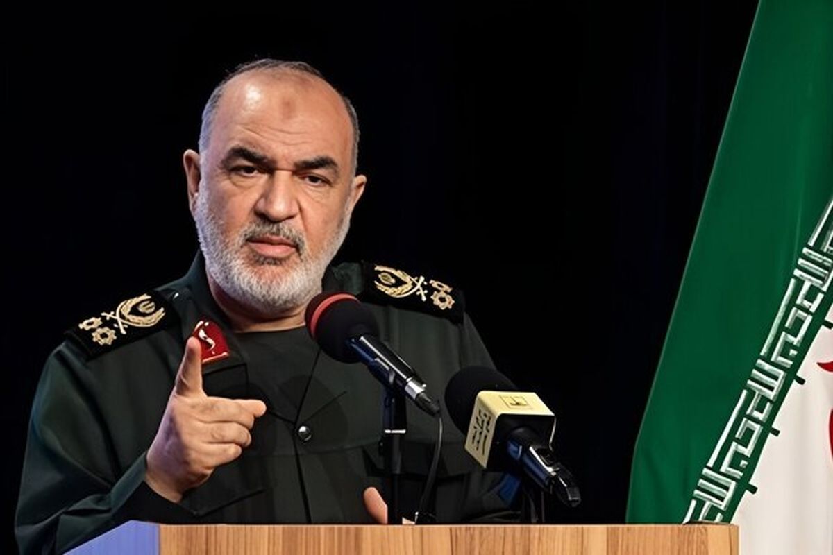 سرلشکر سلامی: برای هر جنگی آماده‌ایم
