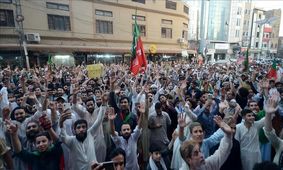 راهپیمایی حامیان عمران خان در لاهور

