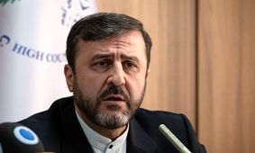 غریب آبادی عازم ژنو شد


