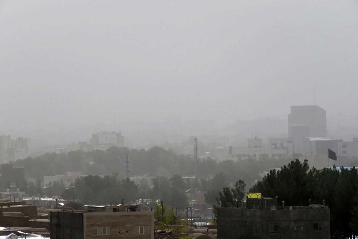 خراسان جنوبی جزو استان‌ های رده اول غبارخیز در کشور است