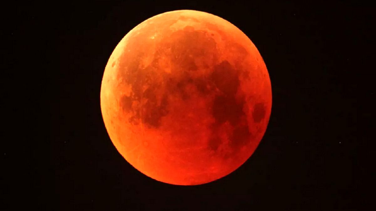 امروز، وقوع آخرین ماه گرفتگی کامل تا سال ۲۰۲۵