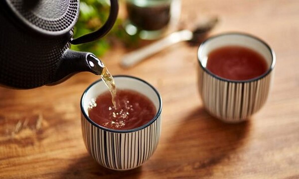این علائم می‌گوید که در مصرف چای زیاده روی کرده اید