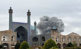 تجاوز به حریم ثبت جهانی نقش‌جهان تخلف آشکار از کنوانسیون ۱۹۵۴ لاهه است
