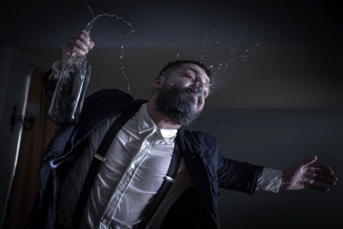 عباس غزالی در «زمانی در ابدیت» نیکی کریمی 

