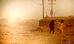 سرعت وزش باد در زابل به مرز ۱۰۰ کیلومتر رسید

