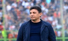 مخالف شماره یک خارجی ها، روی نیمکت تیم ملی فوتبال

