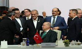 واکنش معاون تشریفات دفتر ریاست جمهوری به حاشیه‌های دیدار پزشکیان و اردوغان/ حاشیه‌سازان؛ ماهیگیرانی که اشتباه می‌زنند!/ عکس