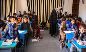 اقدام جالب دو خواهر افغان ضد طالبان