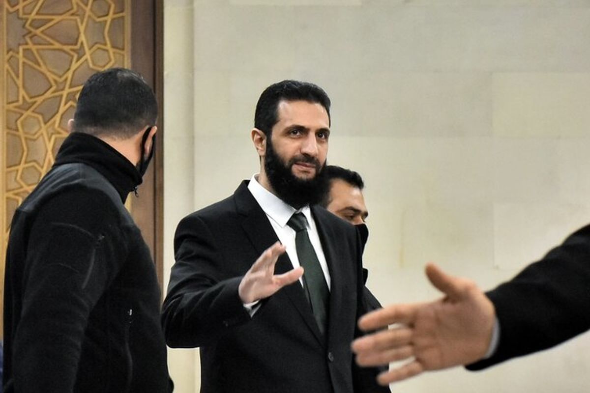 جولانی در دیدار رسمی، اسلحه کمری بسته است؟/ تصاویر

