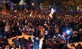 رهبر حزب مخالف دولت اردوغان، سوار بر تراکتور/ عکس