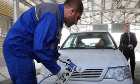 کاسبی جدید با تعویض پلاک خودرو؛ ۲۵۰ هزار تومان بده نوبت بگیر!