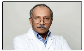 رئیس سازمان نظام پزشکی در تجمع کتک خورد و استعفا داد