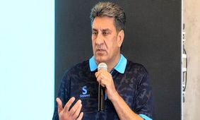 خداداد افشاریان بازداشت شد

