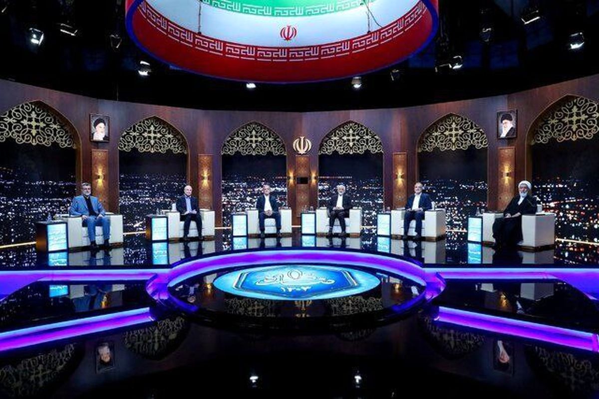 نظرسنجی‌ای که مقام سابق صداوسیما منتشر کرد/ پزشکیان از قالیباف و جلیلی پیشی گرفت

